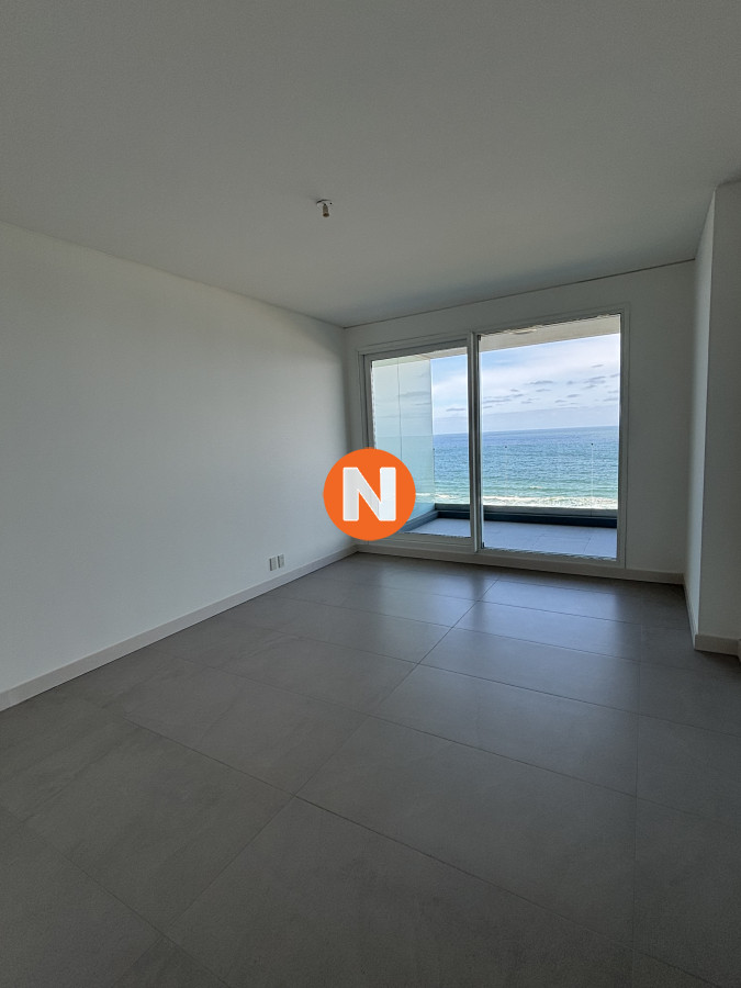 Apartamento Ref.224140 - Una planta espectacular planta frente a la playa Brava