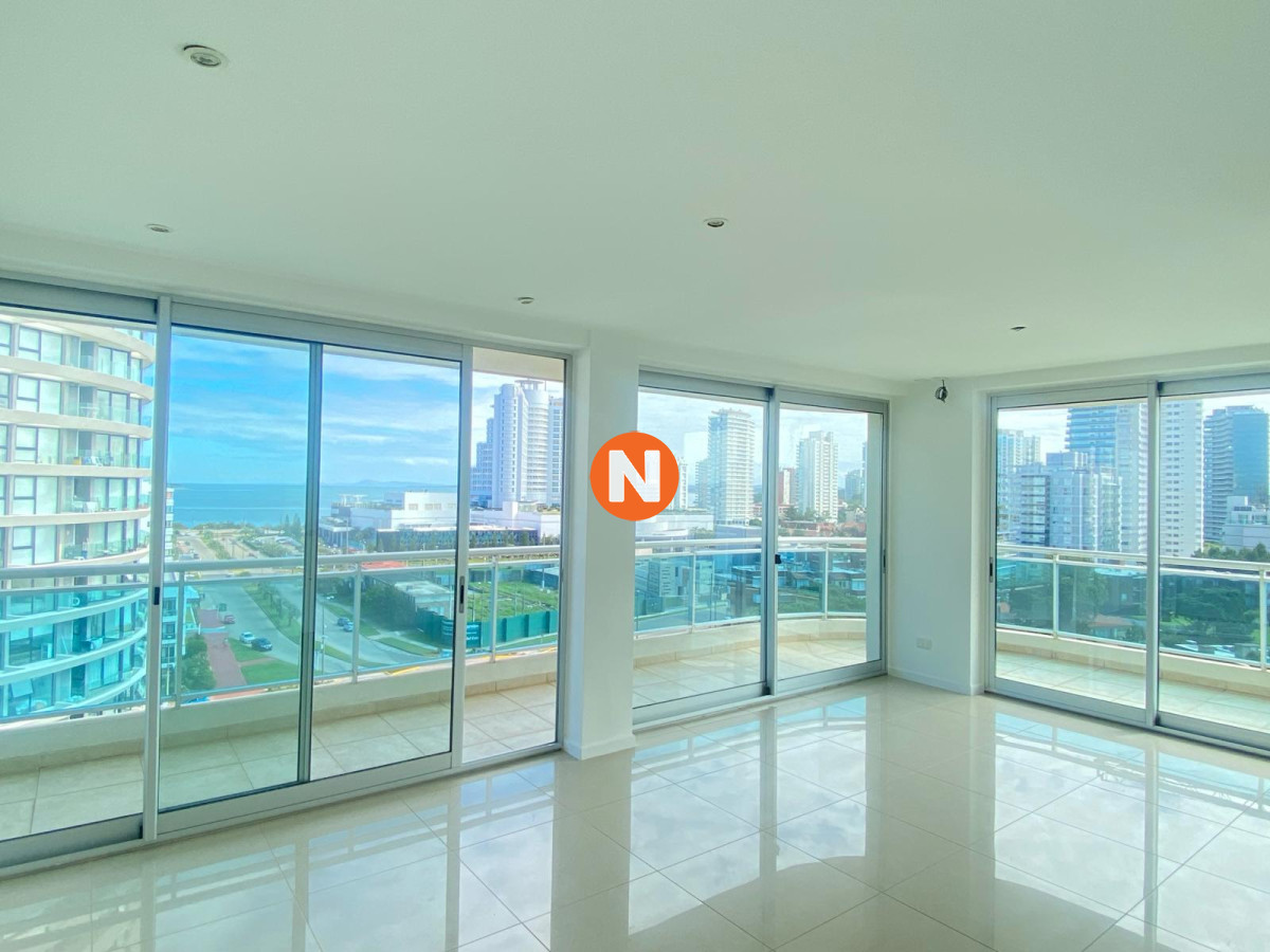 Apartamento Ref.200659 - VENTA DE APARTAMENTO DE 3 DORMITORIOS EN BRAVA PUNTA DEL ESTE 