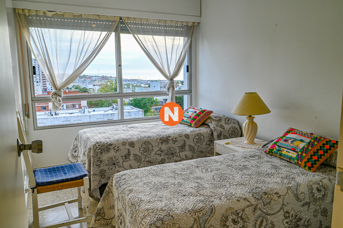 Apartamento Ref.223021 - Hermoso Apartamento en Venta en Zona Puerto