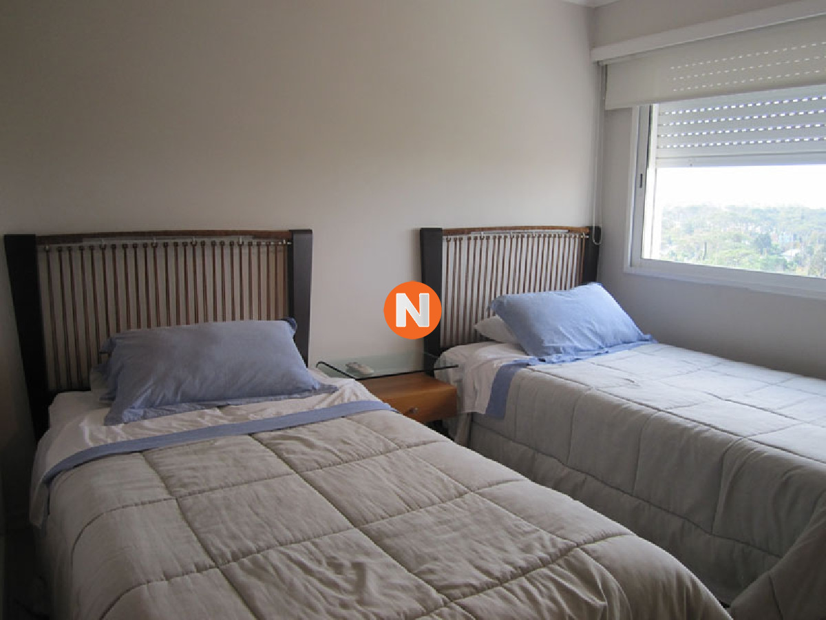 Apartamento Ref.213913 - Apartamento en Playa Mansa, Punta del Este