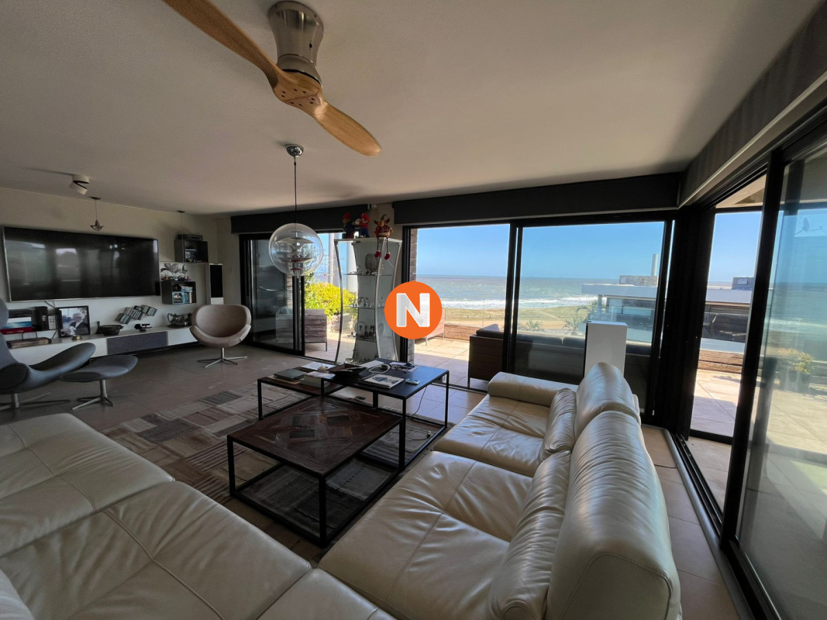 Apartamento Ref.225355 - Apartamento con vista al mar y gran ubicación 