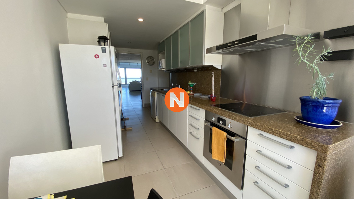 Apartamento Ref.218862 - Exclusivo Apartamento de 2 dormitorios frente a Playa Brava Punta del Este