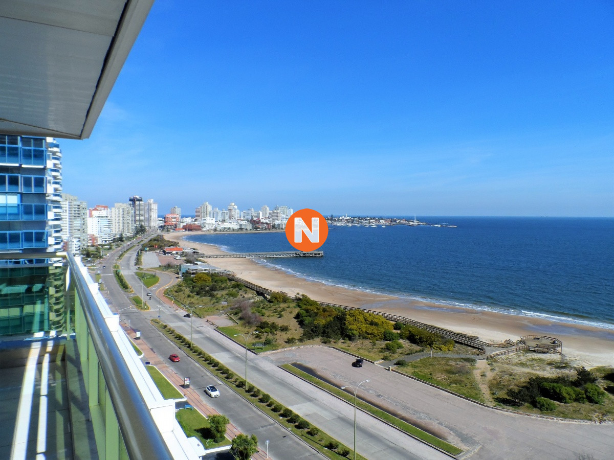 Apartamento en Alquiler, Mansa, Punta del Este, 3 Dormitorios. - NLV7429A