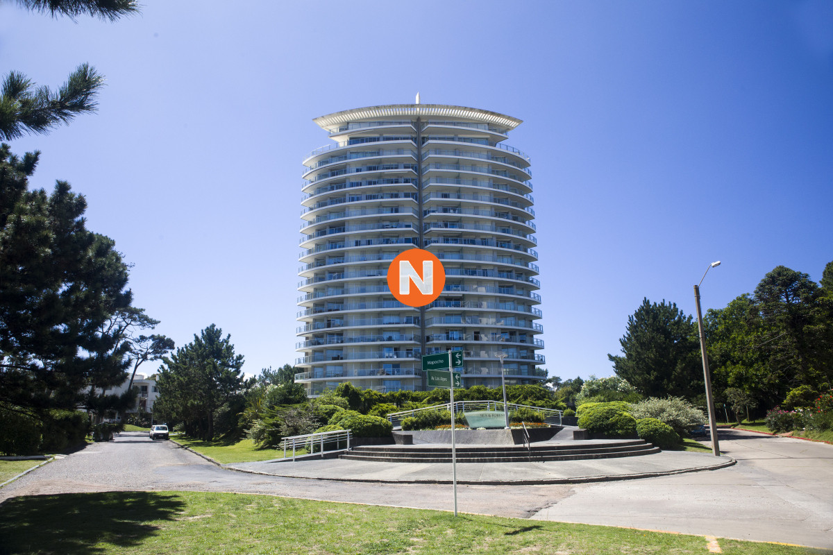 Apartamento Ref.5786 - Apartamento en Venta y Alquiler, Mansa, Punta del Este, 2 Dormitorios.