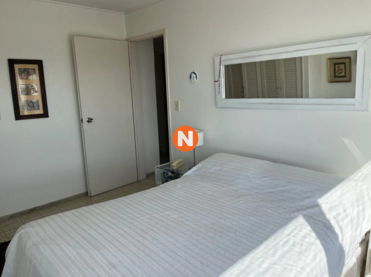 Apartamento Ref.214715 - Amplio Y Luminoso Apartamento Con Las Mejores Vistas De Punta Del Este en venta