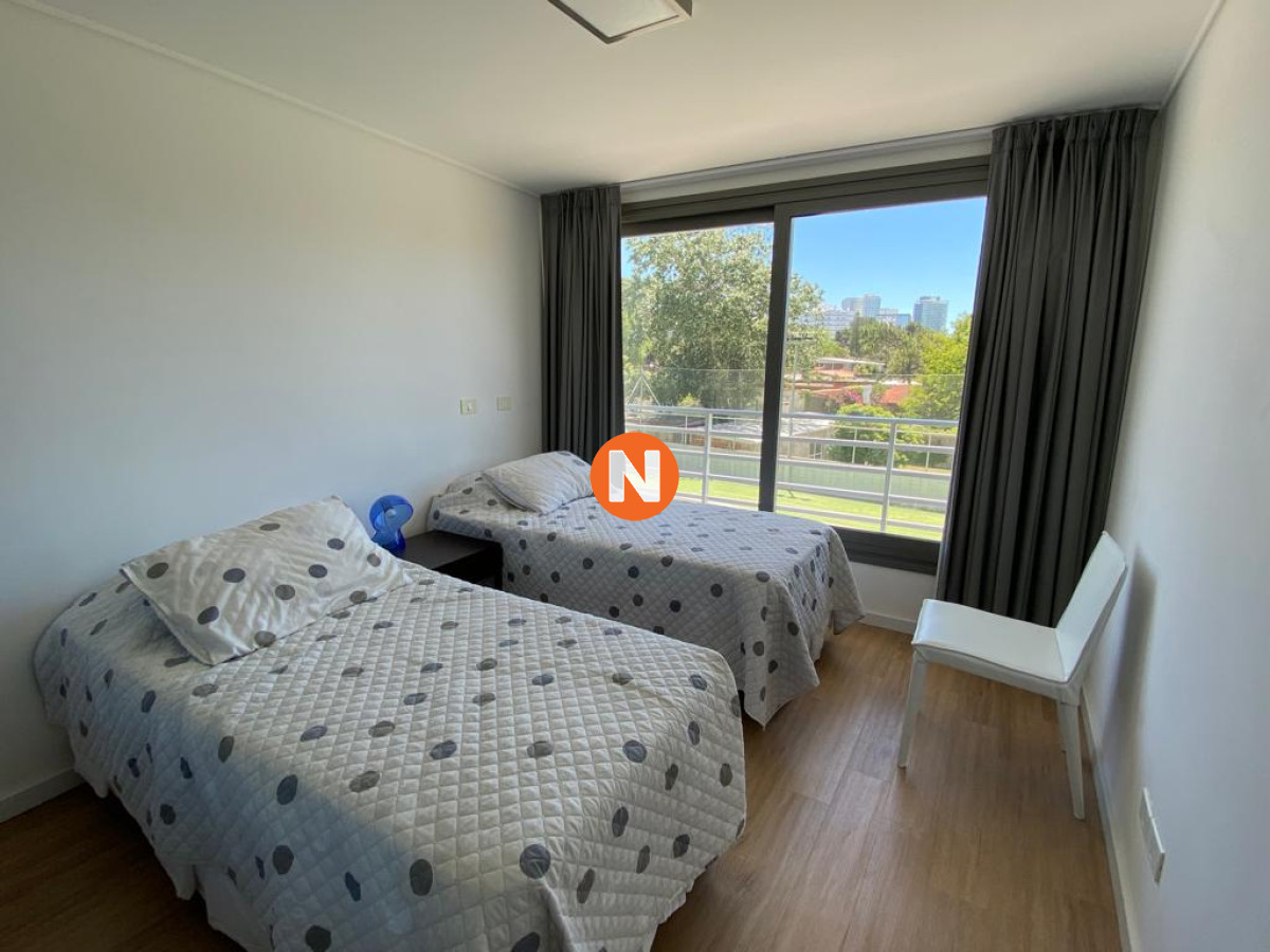 Apartamento Ref.218704 - Venta de apartamento 3 dormitorios - Aidy Grill, Punta del Este