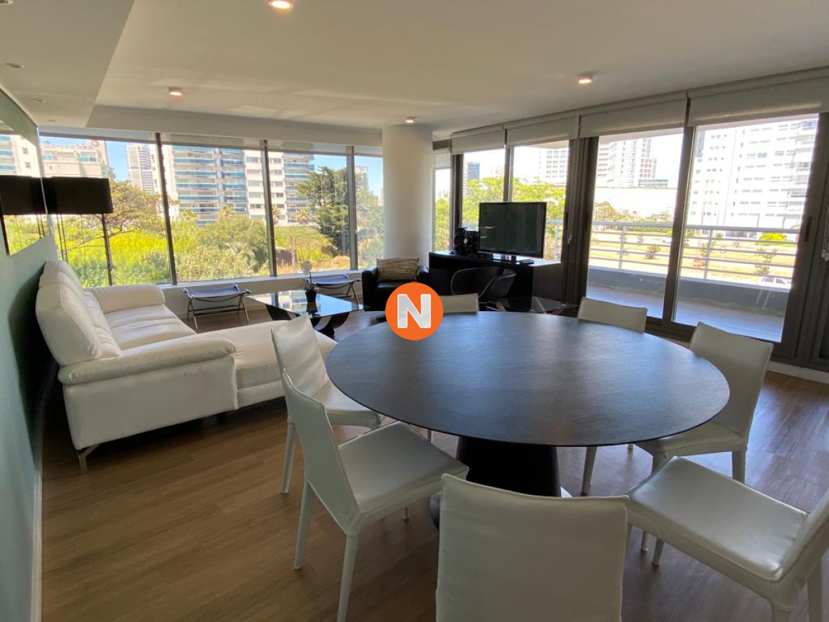Apartamento Ref.218704 - Venta de apartamento 3 dormitorios - Aidy Grill, Punta del Este