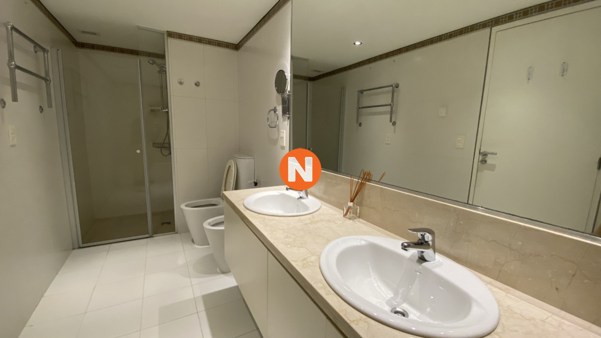 Apartamento Ref.218863 - Exclusivo Apartamento de 2 dormitorios frente a Playa Brava Punta del Este