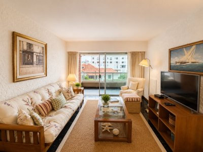 Venta de  Apartamento en Península - Punta del Este