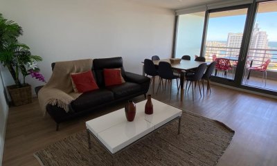 Venta de apartamento de 3 ambientes en Aidy Grill, Punta del Este