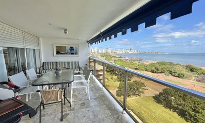 Apartamento en Venta y Alquiler, Mansa, Punta del Este, 4 Dormitorios.