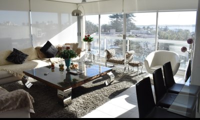 VENTA DE APARTAMENTO DE 3 DORMITORIOS EN PUERTO CON VISTA