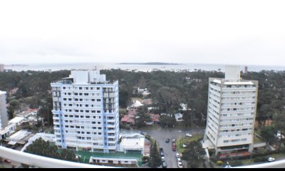 Excelente propiedad con vista al mar en Roosevelt