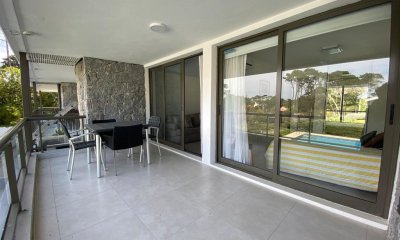 VENTA DE ESPECTACULAR APARTAMENTO EN PUNTA DEL ESTE
