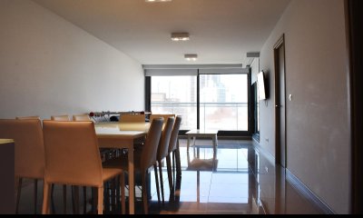 Apartamento amplio y luminoso Mansa, Punta del Este, 2 Dormitorios.