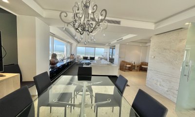 VENTA DE APARTAMENTO DE 3 DORMITORIOS EN PLAYA BRAVA