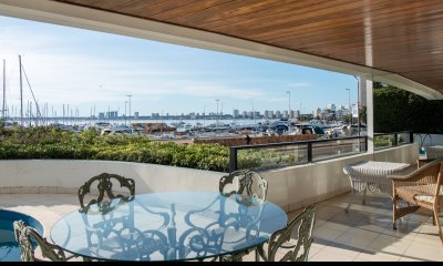 Sólido apartamento en venta, Península, Punta del Este, 3 Dormitorios.