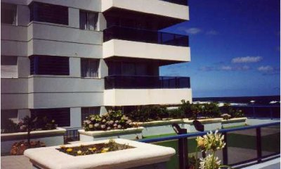 Apartamento en Venta y Alquiler, Peninsula, Punta del Este, 2 Dormitorios.