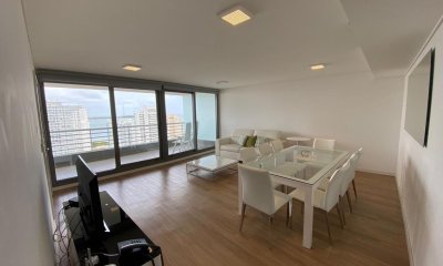 Apartamento en Venta , Mansa, Punta del Este, 2 Dormitorios.