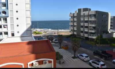 Apartamento en Peninsula,2 dormitorios con vista
