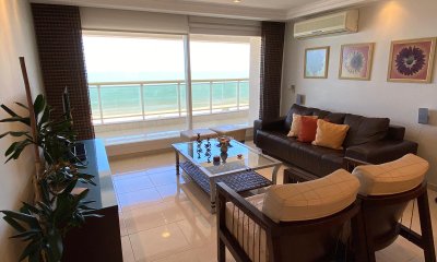 VENTA DE APARTAMENTO DE 3 DORMITORIOS EN MANSA PUNTA DEL ESTE EN EDIFICIO LE JARDIN PUNTA DEL ESTE