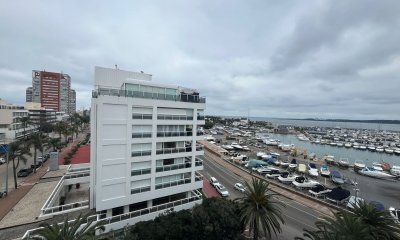 Apartamento en Venta y Alquiler, Peninsula, Punta del Este, 2 Dormitorios.
