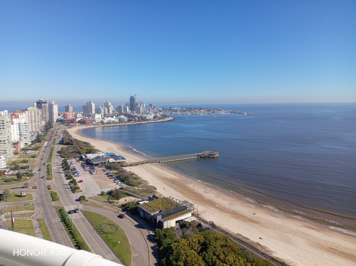 Apartamento 3 Dormitorios a solo 20mts del mar