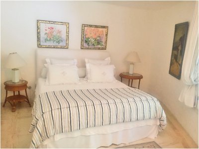 unica mansión en venta sobre la playa del arroyo en la barra - nlv208361c