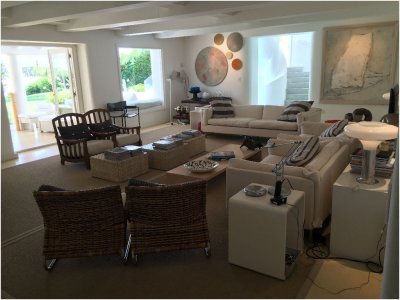 unica mansión en venta sobre la playa del arroyo en la barra - nlv208361c