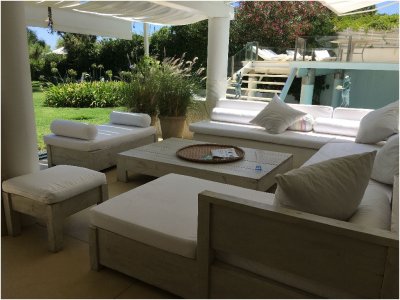 unica mansión en venta sobre la playa del arroyo en la barra - nlv208361c