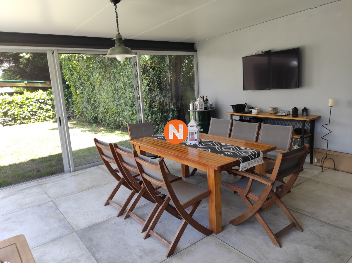 Casa Ref.206143 - Casa en Venta y Alquiler, Aidy Grill, Punta del Este, 4 Dormitorios.