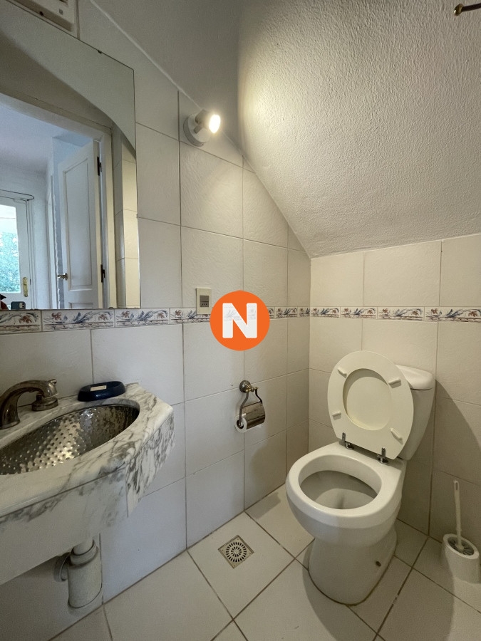 Casa Ref.205181 - Casa en Venta y Alquiler, La Barra, La Barra, 3 Dormitorios.