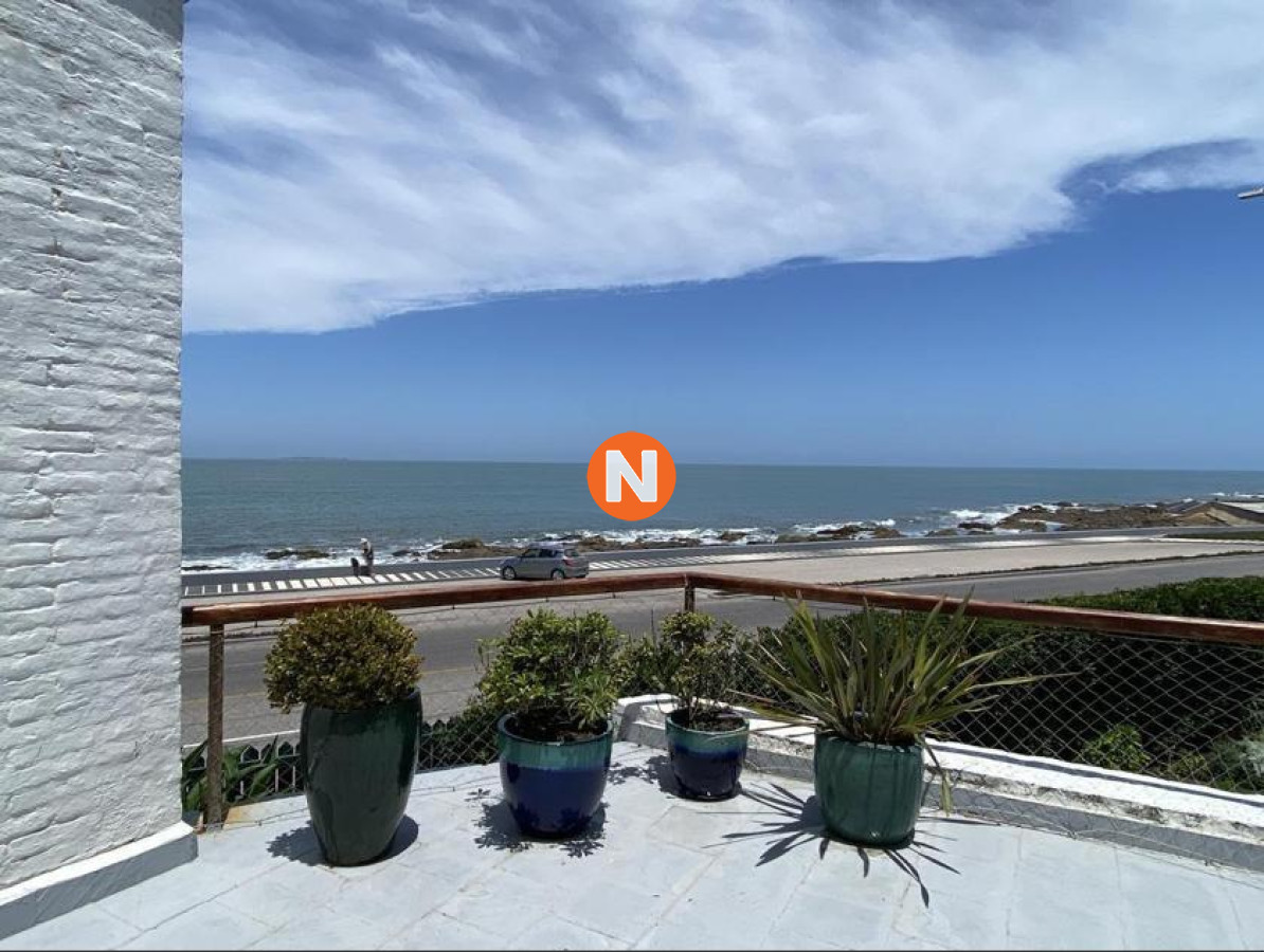 Casa Ref.220126 - Casa a la venta de 6 dormitorios, 7 ambientes en Punta del Este 