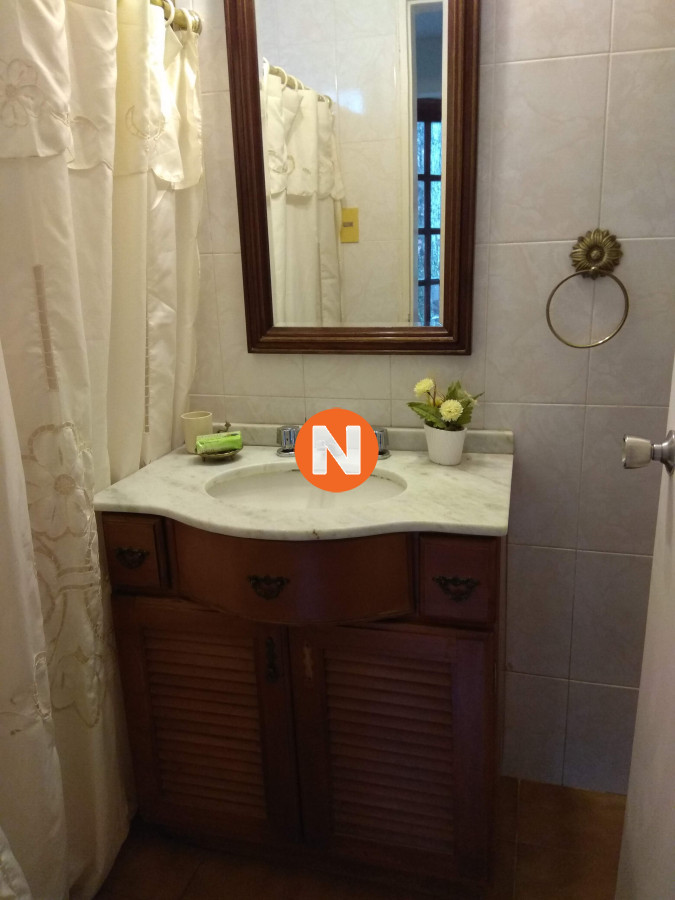 Casa Ref.206143 - Casa en Venta y Alquiler, Aidy Grill, Punta del Este, 4 Dormitorios.