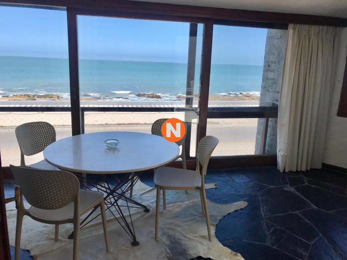 Casa Ref.220126 - Casa a la venta de 6 dormitorios, 7 ambientes en Punta del Este 