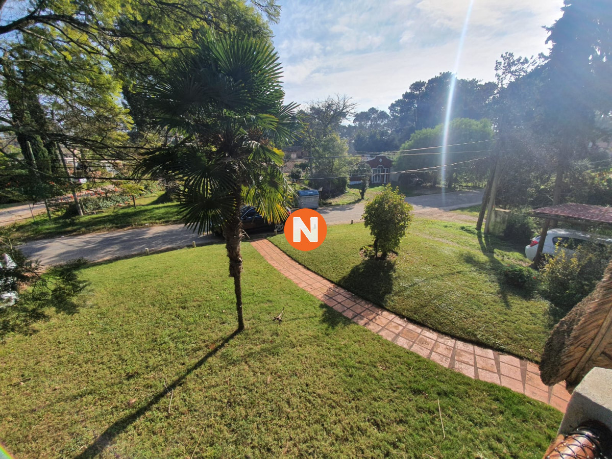 Casa Ref.216615 - Casa en venta Pinares!