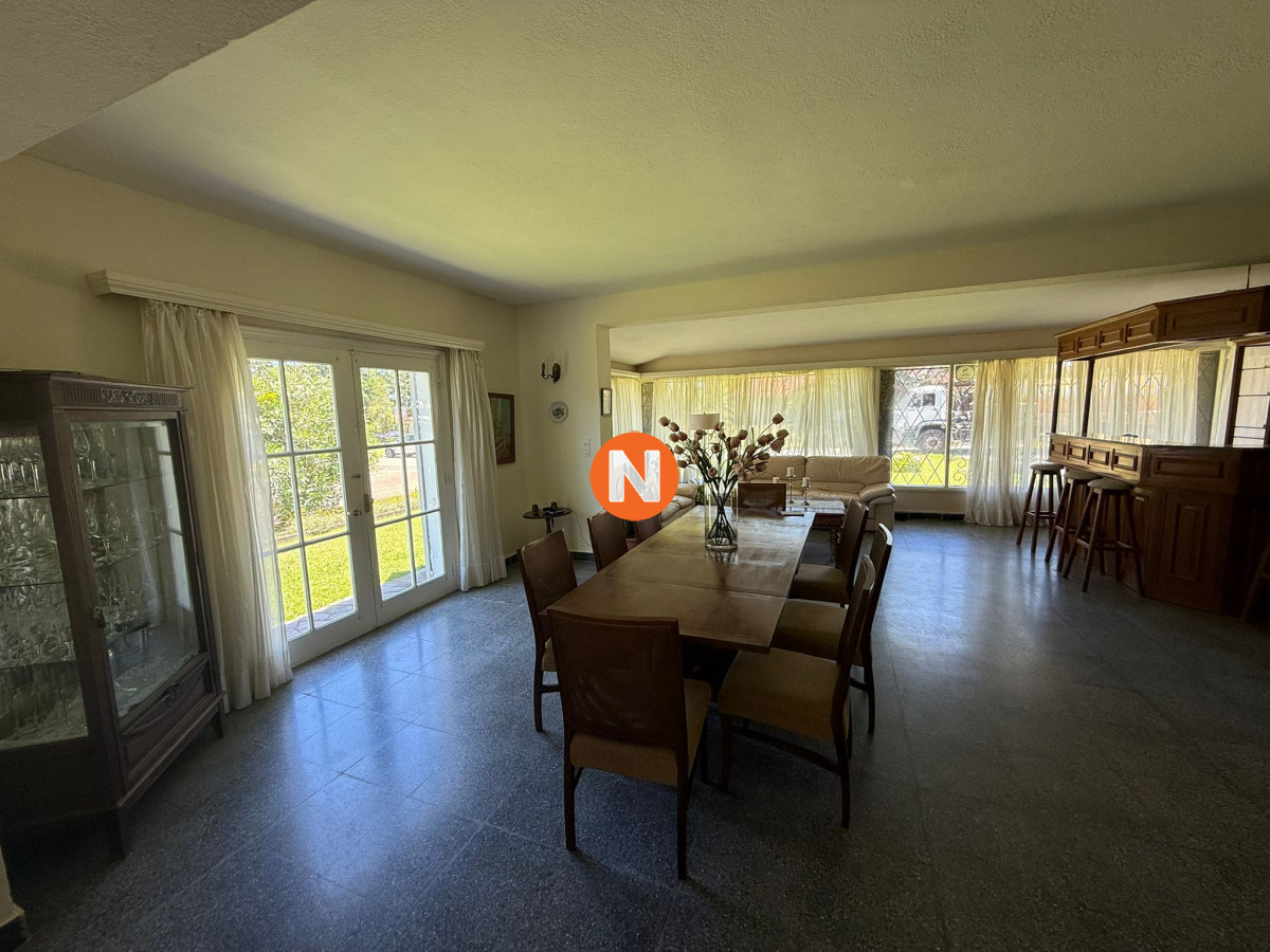 Casa Ref.223109 - Casa a una cuadra del mar en Venta