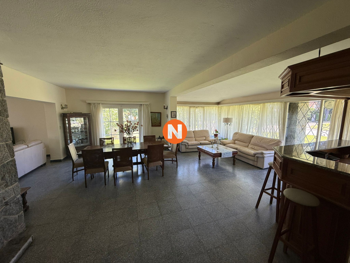 Casa Ref.223109 - Casa a una cuadra del mar en Venta