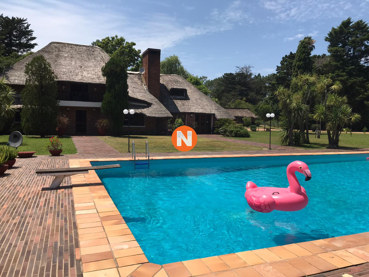 Casa Ref.205120 - Casa en Venta, Golf, Punta del Este, 4 Dormitorios.