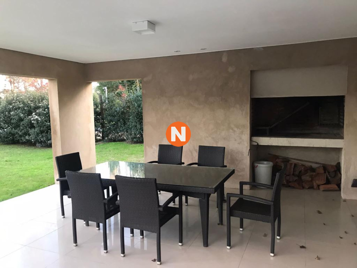 Casa Ref.209043 - Espectacular Casa venta y alquiler de temporada