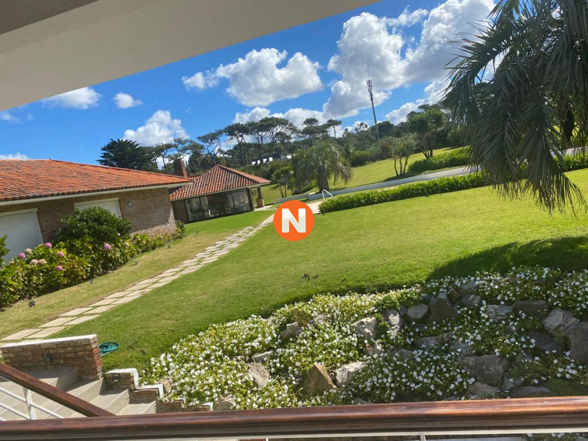 Casa Ref.205811 - VENTA DE CASA DE 5 DORMITORIOS EN PRIMERA LINEA EN BRAVA PUNTA DEL ESTE 