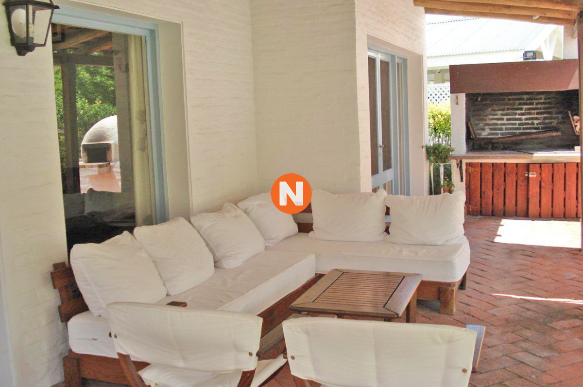 Casa Ref.214552 - Hermosa casa en una  zona privilegiada venta y alquiler temporada
