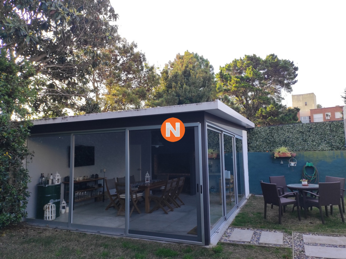 Casa Ref.206143 - Casa en Venta y Alquiler, Aidy Grill, Punta del Este, 4 Dormitorios.