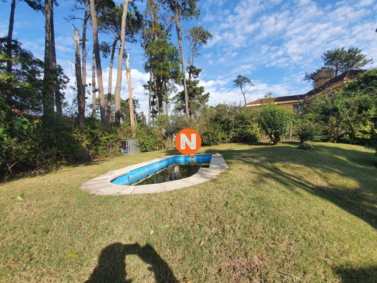 Casa Ref.216615 - Casa en venta Pinares!