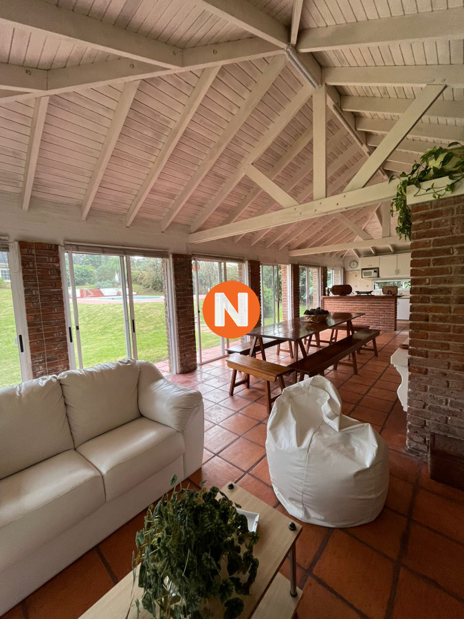 Casa Ref.209012 - Casa en Venta, Cantegril, Punta del Este, 4 Dormitorios.