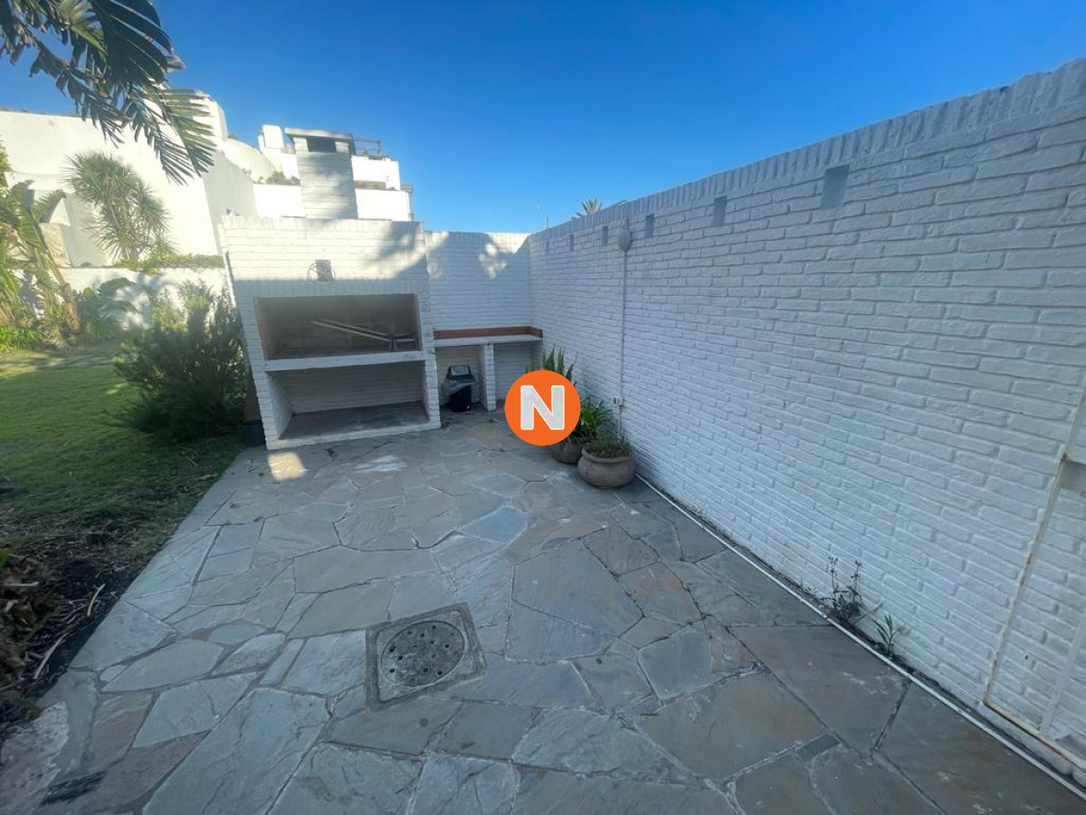 Casa Ref.220267 - Casa en alquiler en la Peninsula de Punta del Este 