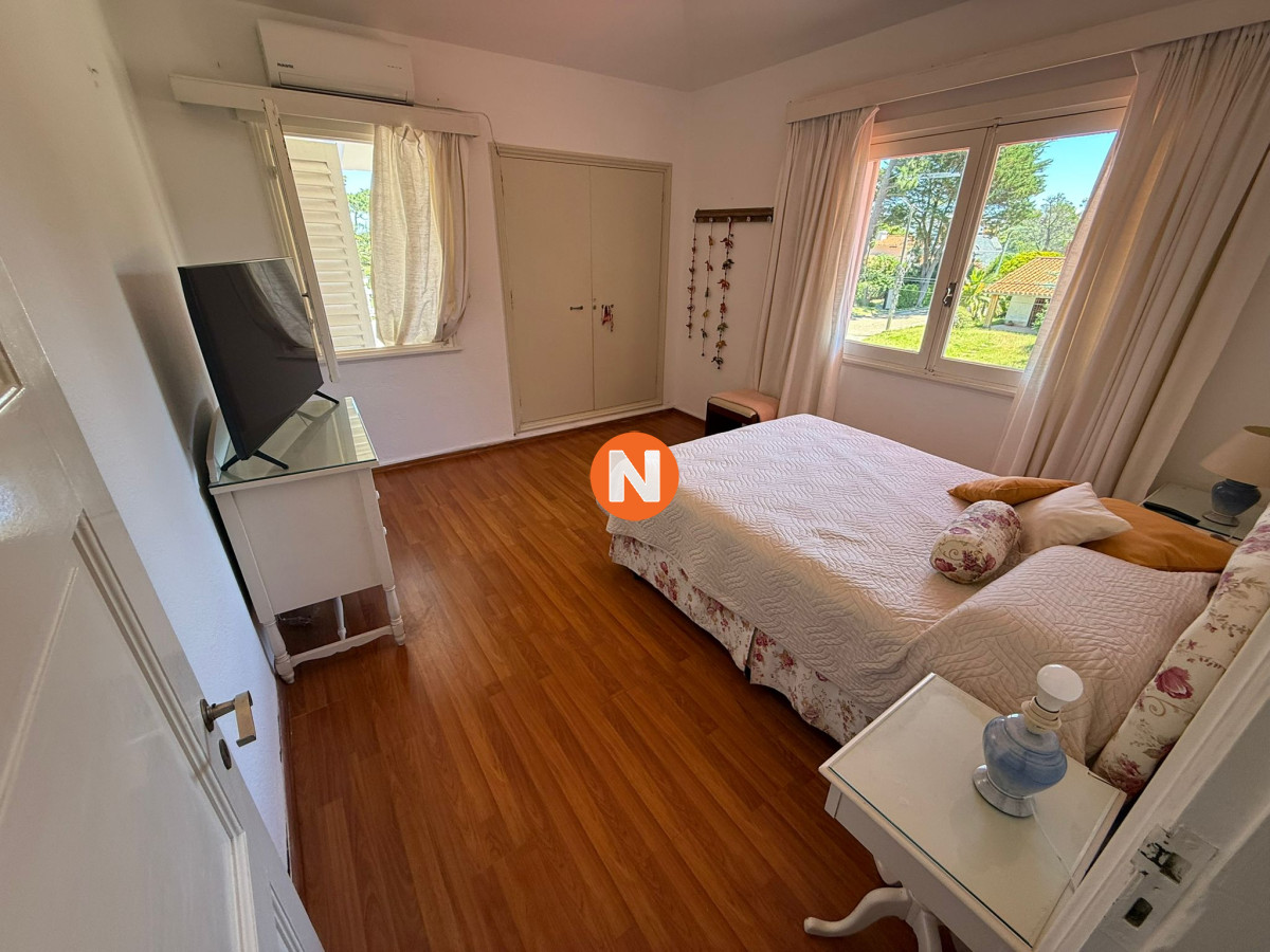 Casa Ref.223109 - Casa a una cuadra del mar en Venta