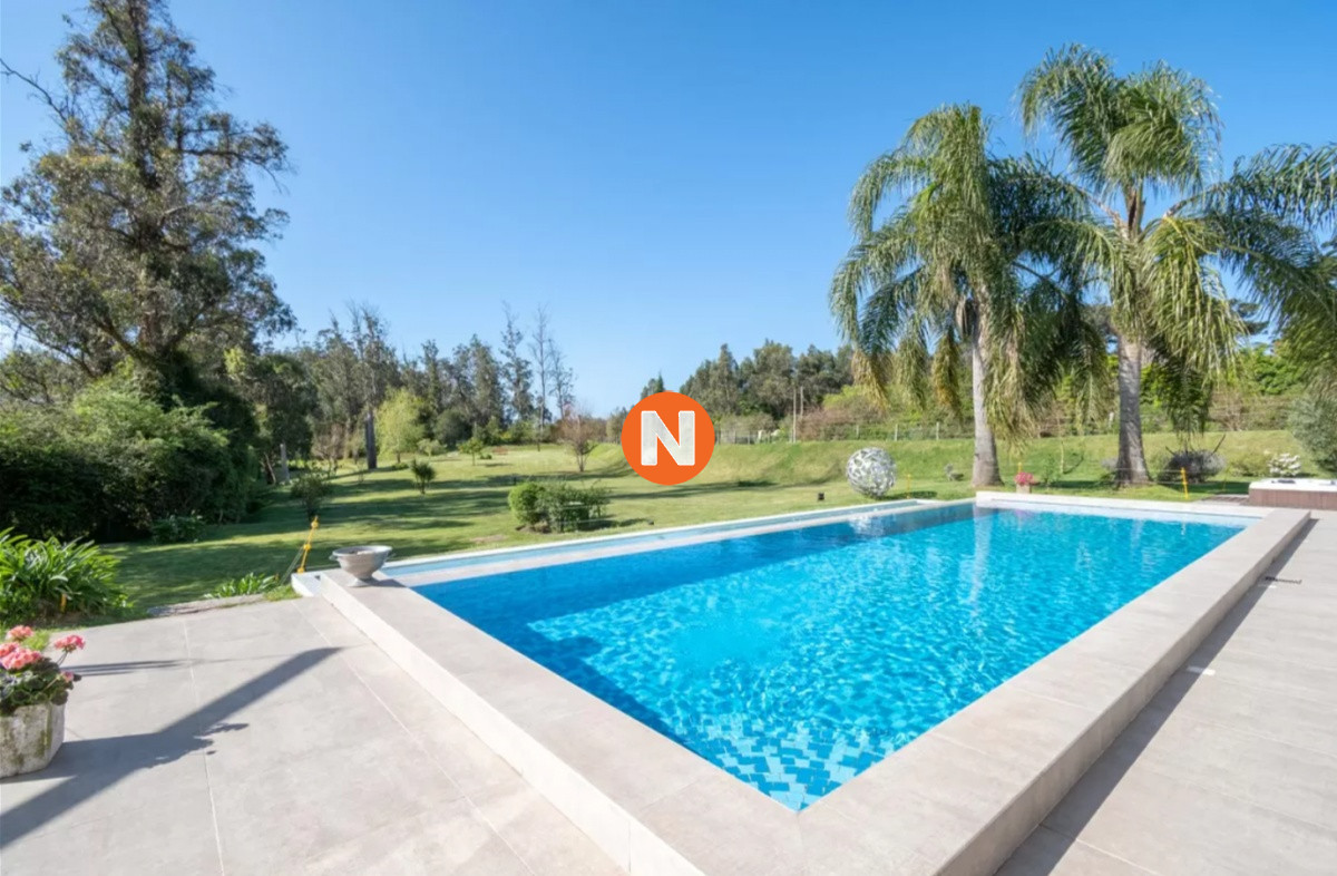 Casa Ref.219673 - Casa en Venta en la Brava de 5 dormitorios