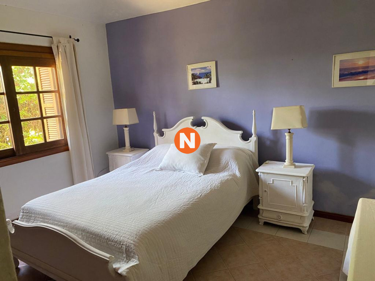 Casa Ref.205786 - Casa en Venta y Alquiler, Pinares, Punta del Este, 4 Dormitorios.