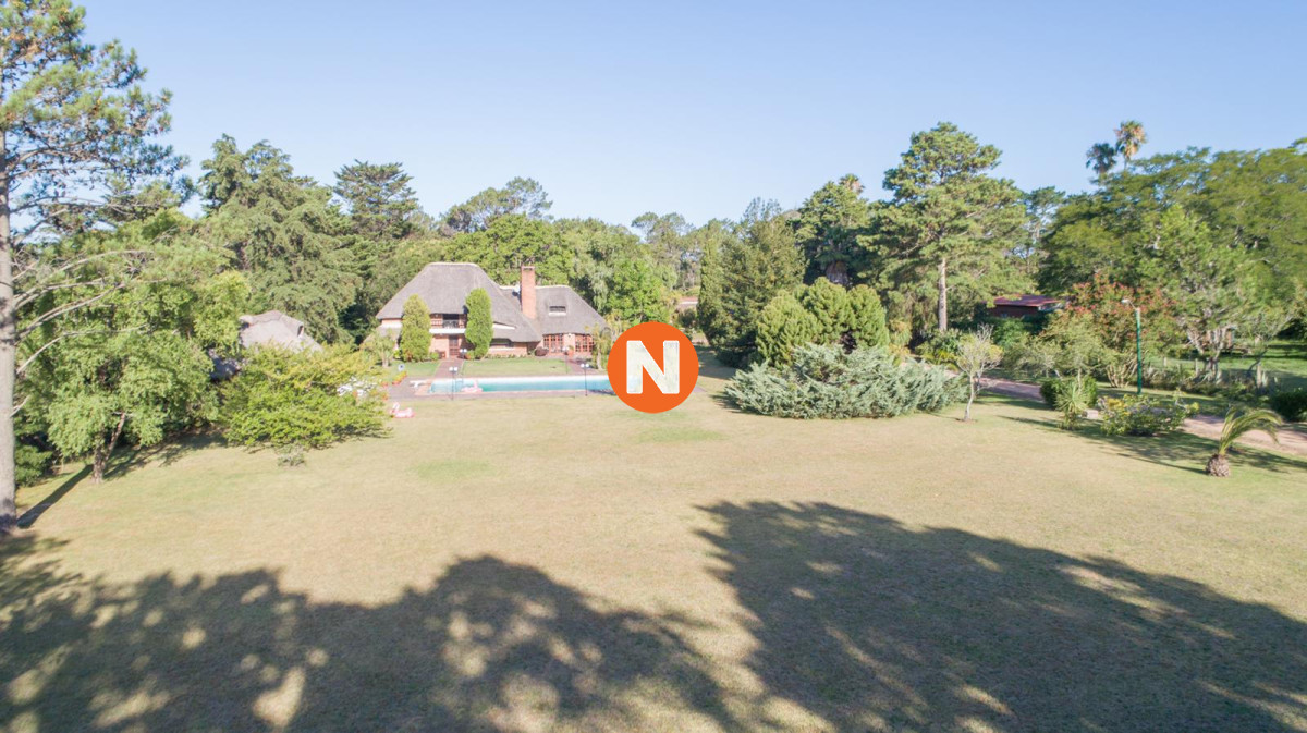 Casa Ref.205120 - Casa en Venta, Golf, Punta del Este, 4 Dormitorios.